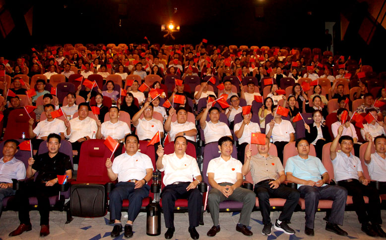 慶祝中國成立70周年，觀影《我和我的祖國》