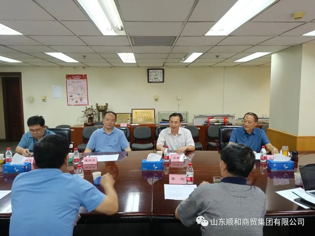 集團(tuán)黨委書記趙玉璽陪同臨沂商城黨工委書記、管委會(huì)主任王景美一行到訪中國(guó)交通運(yùn)輸協(xié)會(huì)