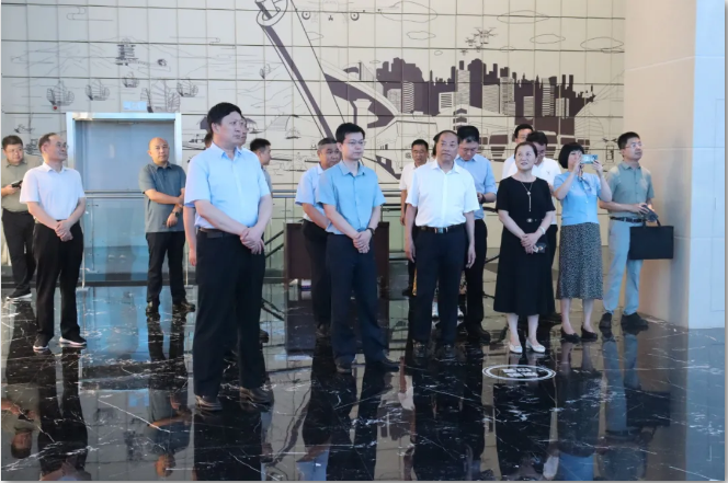 國(guó)家發(fā)展改革委經(jīng)濟(jì)運(yùn)行調(diào)節(jié)局一行蒞臨順和國(guó)際智慧物流園