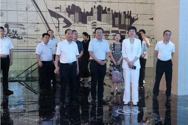 北京首發(fā)投資控股集團(tuán)有限公司一行蒞臨順和國(guó)際智慧物流園